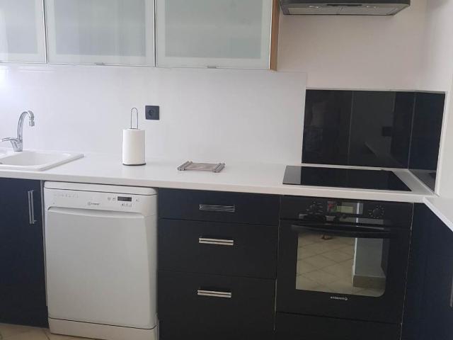 LOUE APPARTEMENT MEUBLE GRAND T3 70 M2