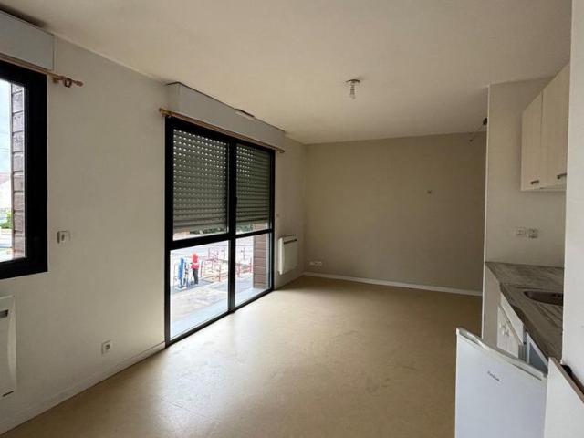 Loue Appartement BOUGUENAIS BOURG T1bis 31 m2 + parking extérieur