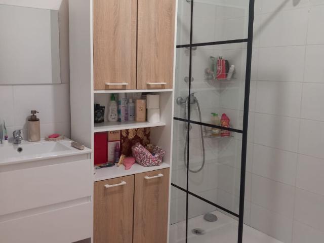 loue appartement refait a neuf accessible en rez de chaussé
