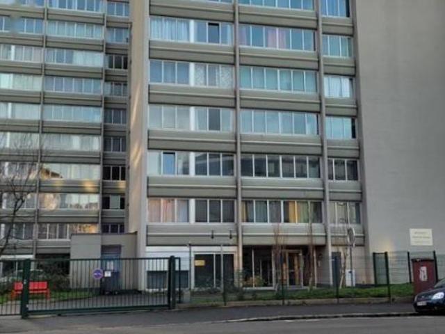 Loue appartement t5 non meublé lille. Idéal colocation. Rue bont