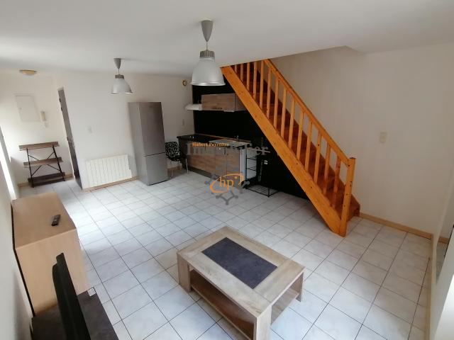 Loue appartement T2 duplex, Saint Affrique