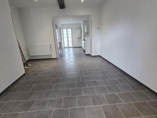 LOUE CAMBRAI maison entièrement rénovée proche tribunal
