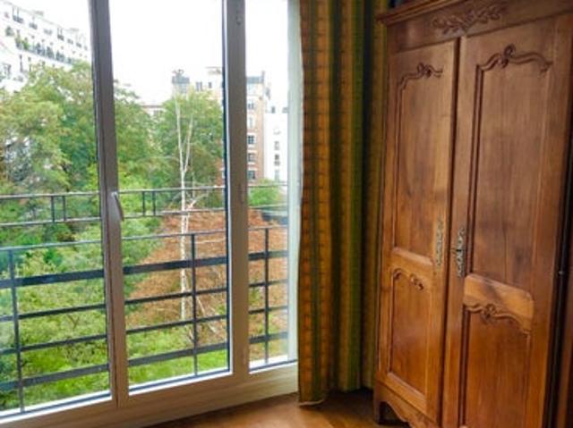Loue chambre calme dans appartement à Neuilly