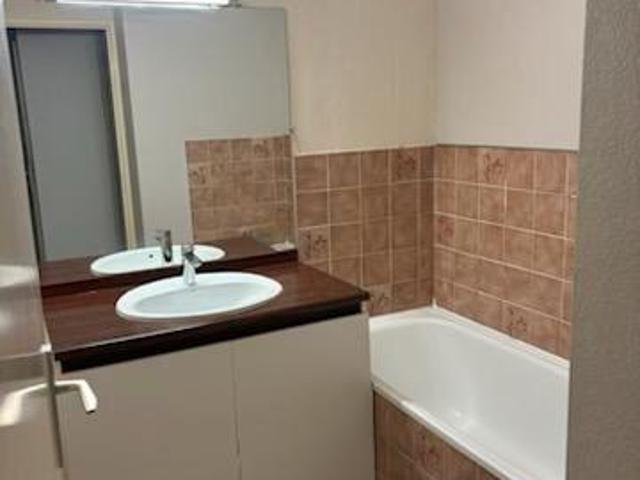 Loue F1 30m2 ARTEM Nancy Thermal