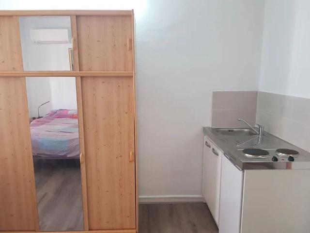 Loue Grand Studio 25m2 Marseille Centre Ville