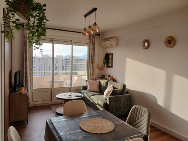 Loue logements dans appartement