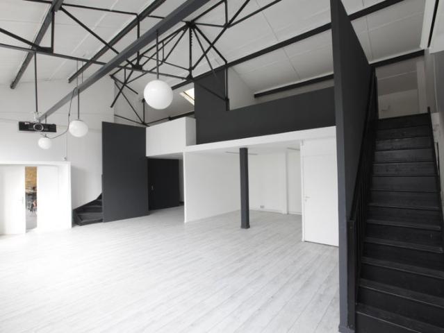 Loft Industriel&Artistique de 226m² avec Terrasse