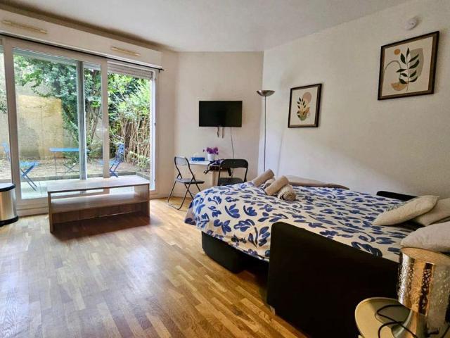 Loue studio 23m2 avec terrasse privé 27m2