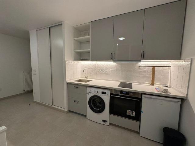 Loue studio meublé à Asnières sur Seine