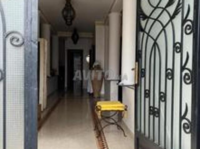 Loue villa avec piscine quartier Riad Essalam