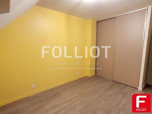 LOUER A 10 min de VIRE, SOMPTUEUX T3 de 73 m�