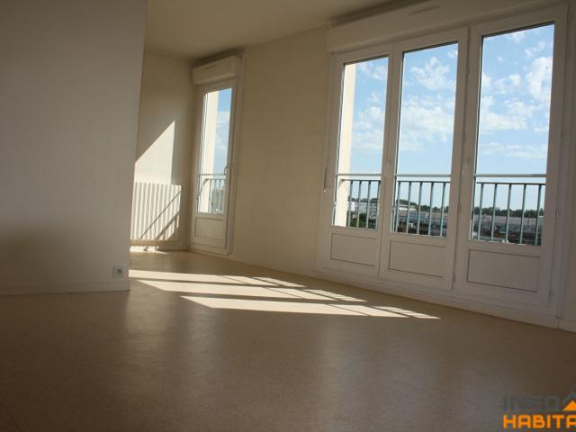 Louer Appartement 3 pièces 69 m²