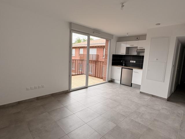 LOUER APPARTEMENT T2 NEUF EN COPROPRIÉTÉ AVEC BALCON ET PARKING LABARTHE SUR LÈZE 31860