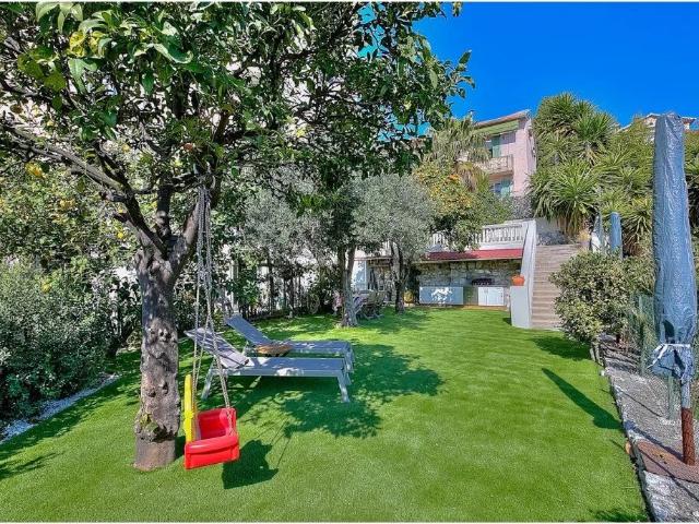 Location Appartement 5 pièces 128 m2 à Nice