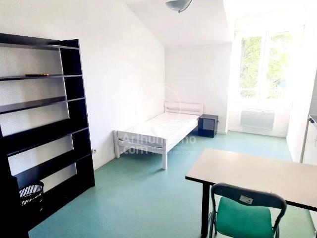 Louer appartement de 1 pièce 19 m² 495 € à Rouen 76000: une annonce Arthurimmo.com