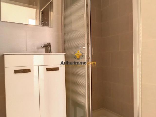 Louer appartement de 1 pièce 32 m² 450 € à Perpignan 66000: une annonce Arthurimmo.com