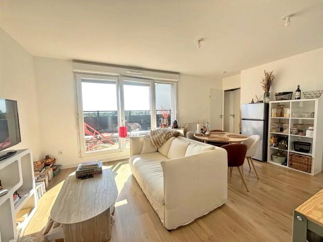 Louer appartement de 2 pièces 41 m² 647 € à Bouaye 44830: une annonce Arthurimmo.com