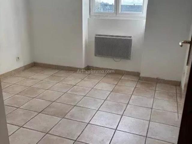 Louer appartement de 3 pièces 50 m² 655 € à Manosque 04100: une annonce Arthurimmo.com