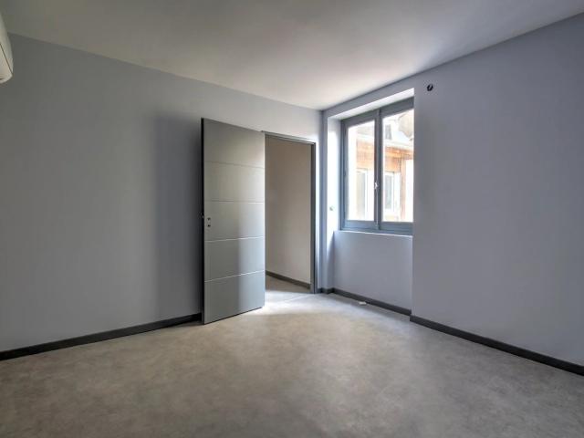 Louer appartement de 3 pièces 75 m² 790 € à Saint Chamond 42400: une annonce Arthurimmo.com