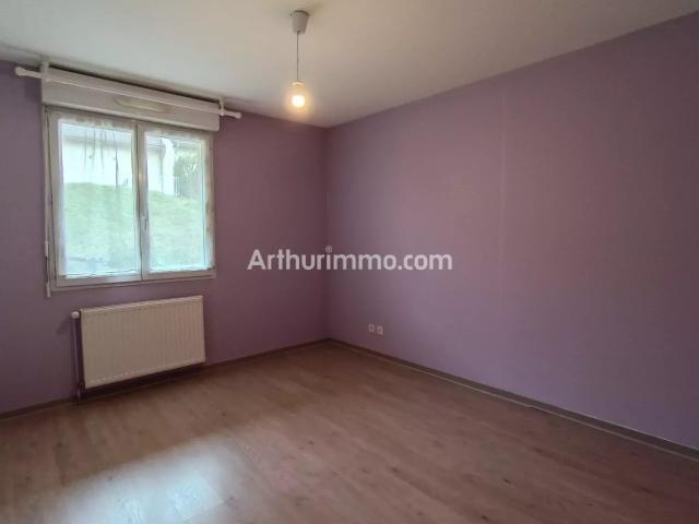 Louer maison de 4 pièces 83 m² 895 € à Lons le Saunier 39000: une annonce Arthurimmo.com