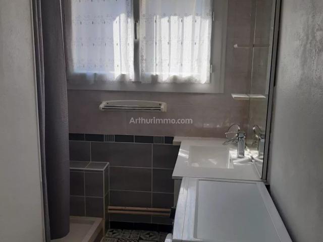 Louer maison de 4 pièces 89 m² 1 500 € à Manosque 04100: une annonce Arthurimmo.com