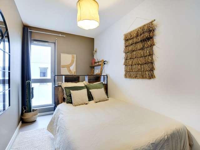 Louez cette chambre en coliving de 9 m² au style bohème à Paris PA99