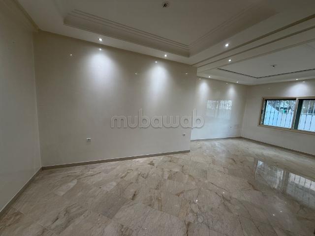 Louez cet appartement à Palmier. 3 pièces. Parking et terrasse