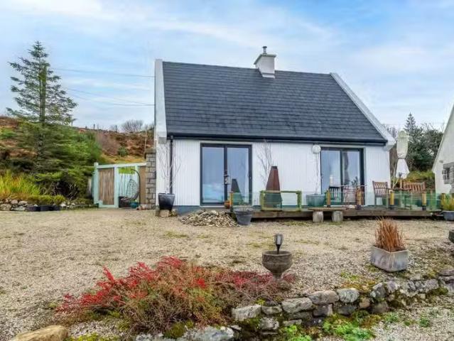 Lough Salt Road, Carrigart, F92 E1W7, Letterkenny, Co. Donegal.