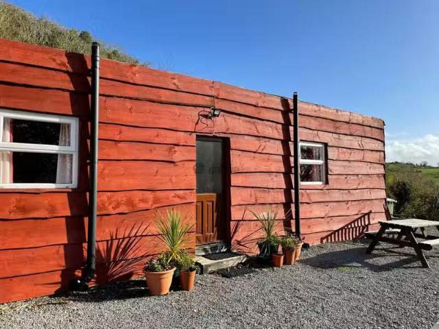 Loughanelteen, Calry, Co. Sligo is for rent