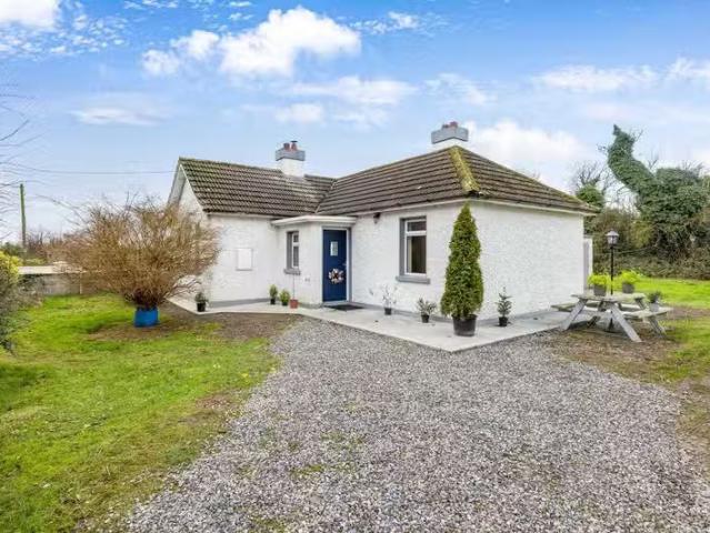 Loughlinstown, Kilbride Road, Kilbride, Co Meath, D15PT96 is f.