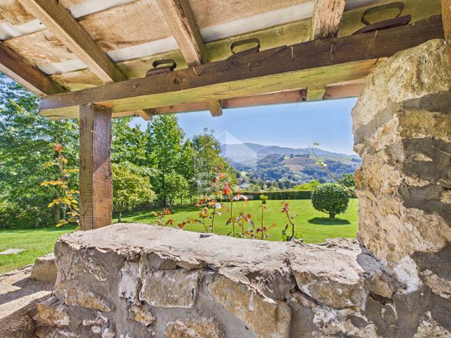 Louhossoa Vente Maison vue montagnes