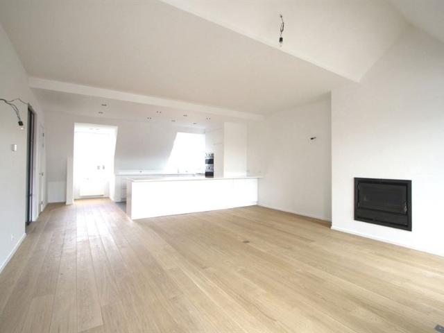 LOUISE/STEPHANIE ! Splendide appartement 2 chambres