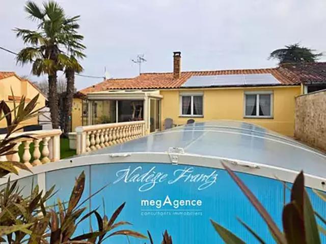 Loulay 17330 Achat / Vente maison 4 pièces t4 piscine terrasse