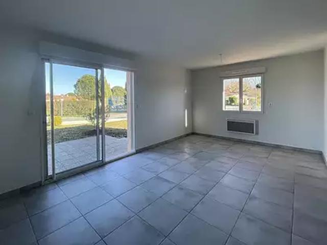 Loupiac 81800 Location maison 3 pièces t3 au dernier étage terrasse