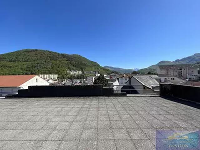 Lourdes 65100 Achat / Vente appartement 3 pièces t3 au dernier étage