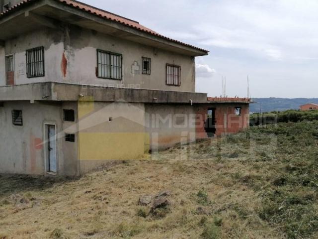 Loures Loures 102222207