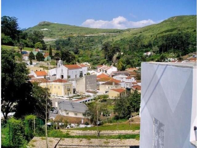 Loures Loures 104440146
