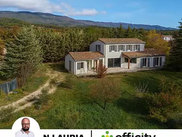 Lourmarin 84160 Achat / Vente maison 6 pièces t6 jardin terrasse