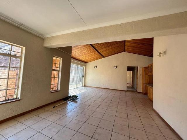 Lovely 3 bedroom townhouse for sale in sterpark