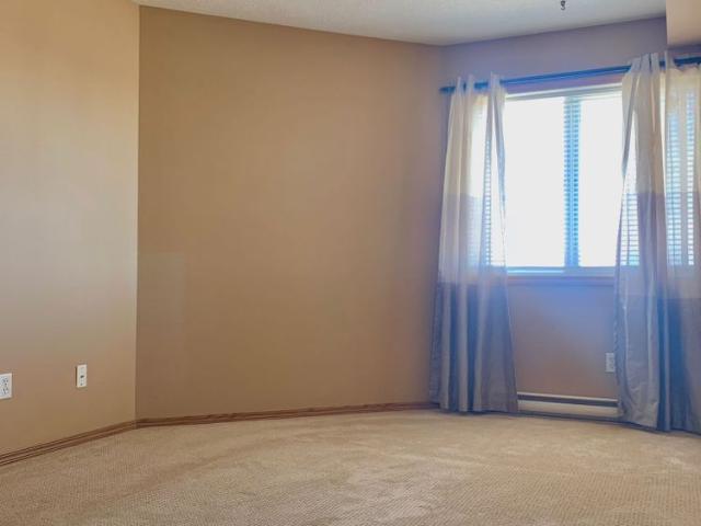 Lovely 1 Bedroom 18+ Apartment in Johnstone Crossing!