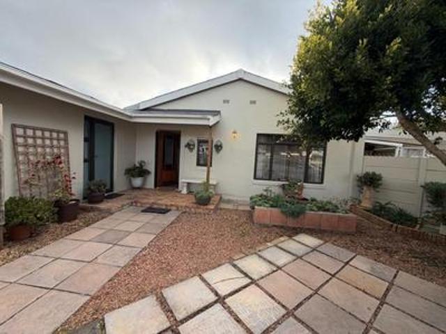 lovely 2 bed home in heart of sun valley