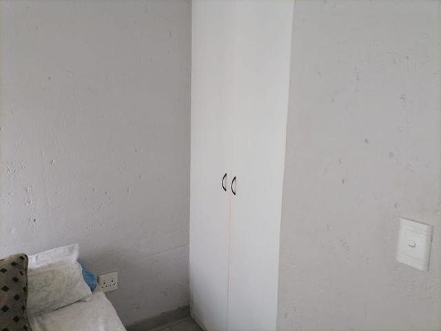 Lovely 2 bedroom flat in Bailiepark