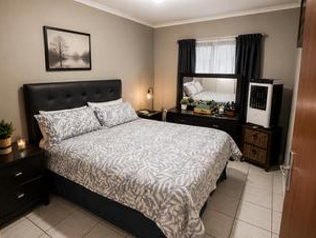 lovely 2 bedroom flat to let in stru.