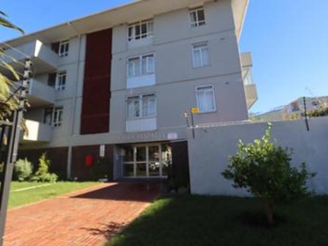 lovely 2 bedroom flat to rent