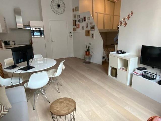 Lovely and modern 1 Bedroom Apartment, Chambon building