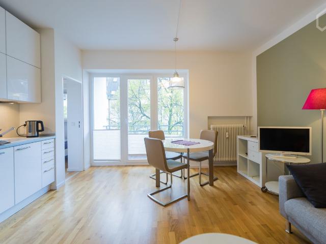 Lovely and neat apartment in Charlottenburg, Berlin Amsterdam Apartments for Rent