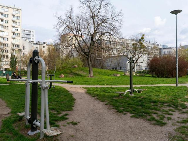 Lovely double bedroom near the centre of Warsaw
