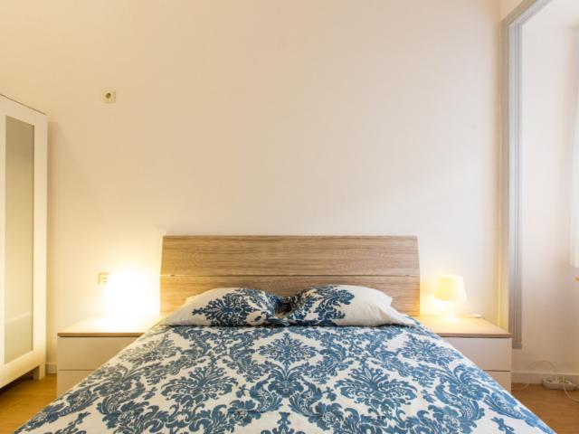 Lovely double room in Rato