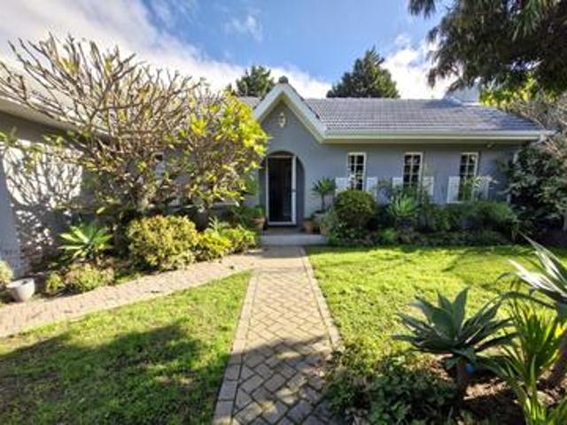 lovely family home in kreupelbosch