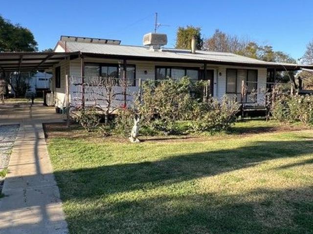 Lovely Family Home on 1,962sqm block of land